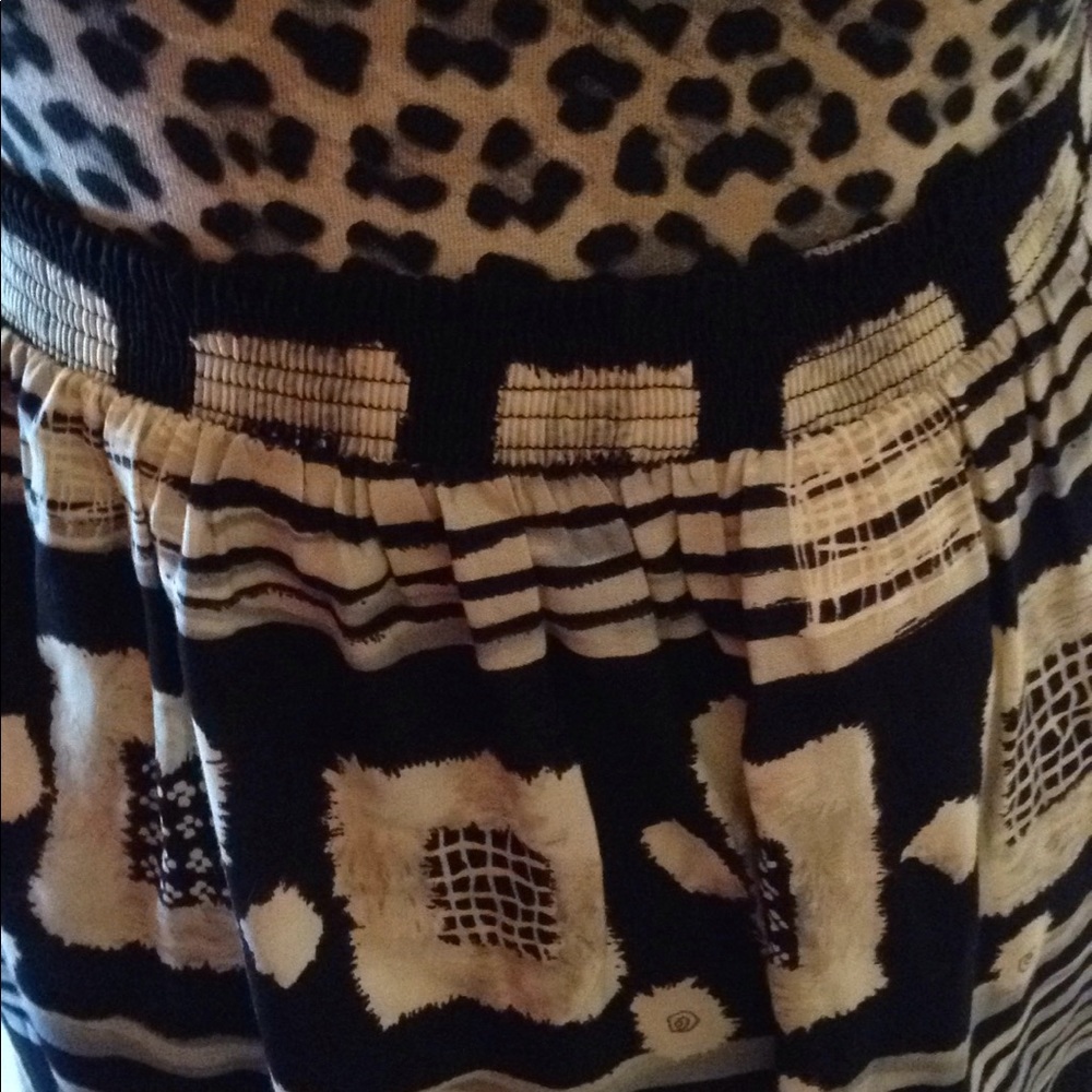 Button Down Pattern Skirt - image 3